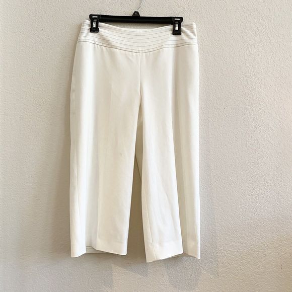 White House Black Market Pants - WHITE HOUSE BLACK MARKET WHBM Wide-leg Crop pants-Ivory White Lined Size 6